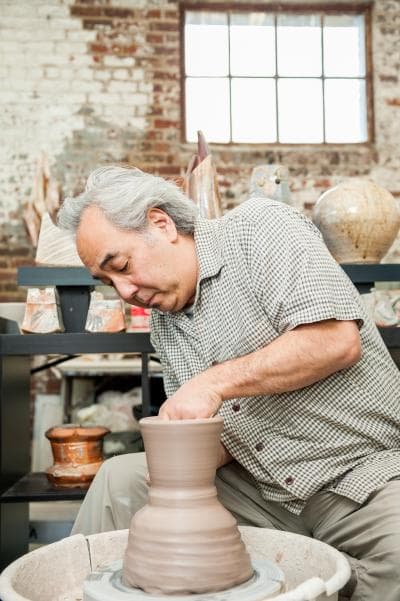 Ceramic Artist Akira Satake Ceramic Artist Akira Satake