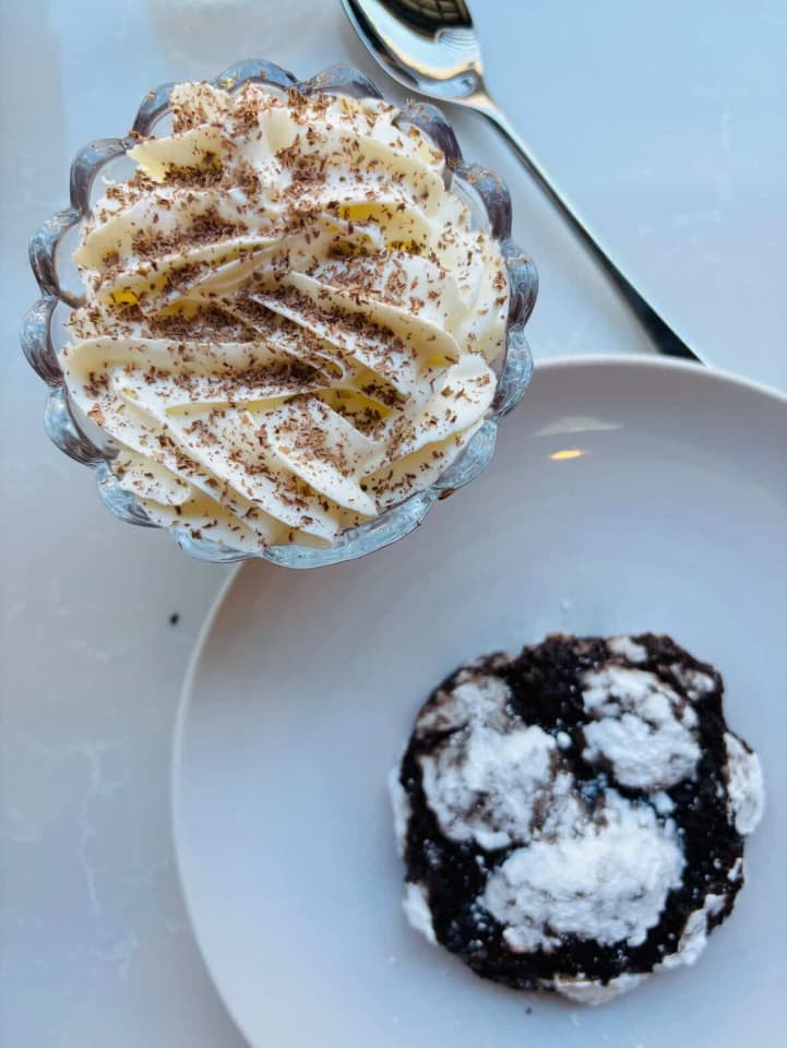 Chocolate Budino & Chocolate Crinkle Cookie Chocolate Budino & Chocolate Crinkle Cookie