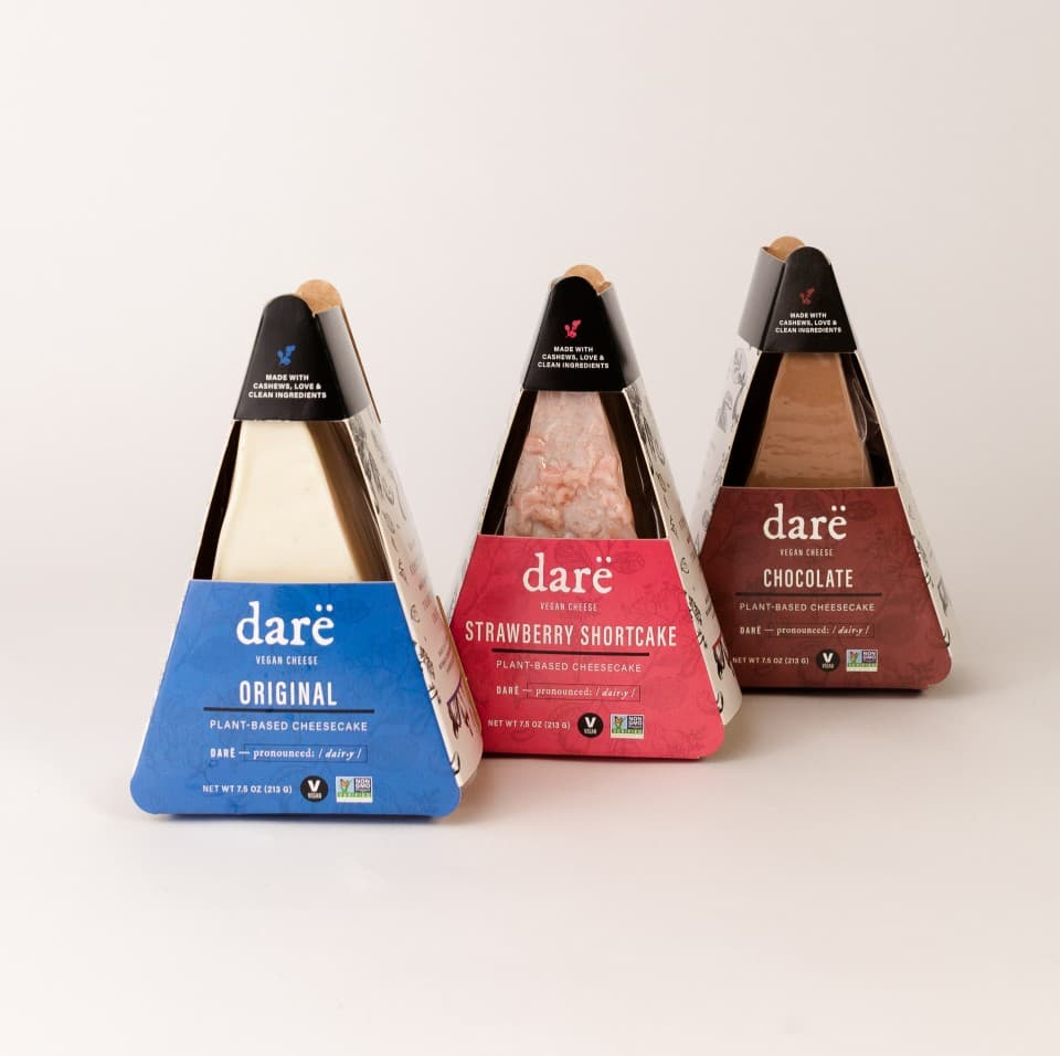 Original, Strawberry and Chocolate Cheesecakes from Darë Vegan Cheese Original, Strawberry and Chocolate Cheesecakes from Darë Vegan Cheese