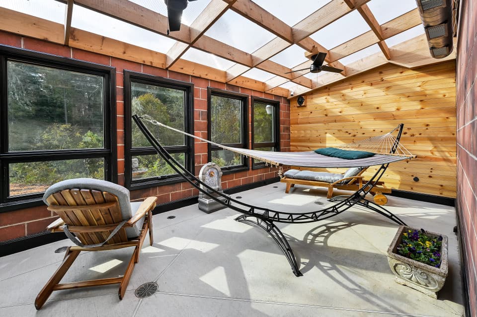 Hammock in Solarium Hammock in Solarium