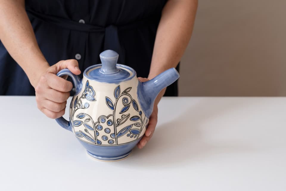 Handmade teapot in Blue Vine Glaze Handmade teapot in Blue Vine Glaze